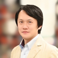 陳學仕 教授
國立清華大學工學院材料科學工程學系
現職：
國立清華大學工學院材料科學工程學系 教授
國立清華大學半導體研究學院 教授
學歷：英國劍橋大學冶金及材料工程學系 博士
榮譽：I-Zone群創研究獎(2023)、I-Zone群創特別獎(2023)、2020產學合作績優教師、2020榮獲工學院第六屆「傑出產學研究獎」
研究領域：半導體量子點材料合成與量產技術、電致發光元件、太陽光電與光感測元件